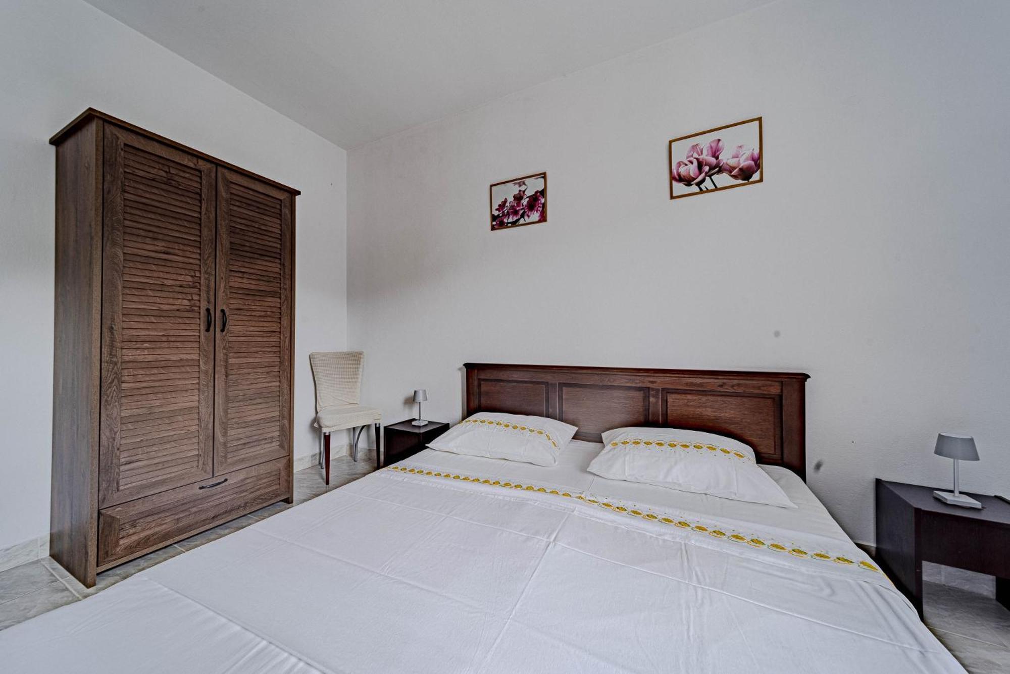 Seaside House For Families With Children Cove Rasohatica, Korcula - 4386 Lumbarda Room photo