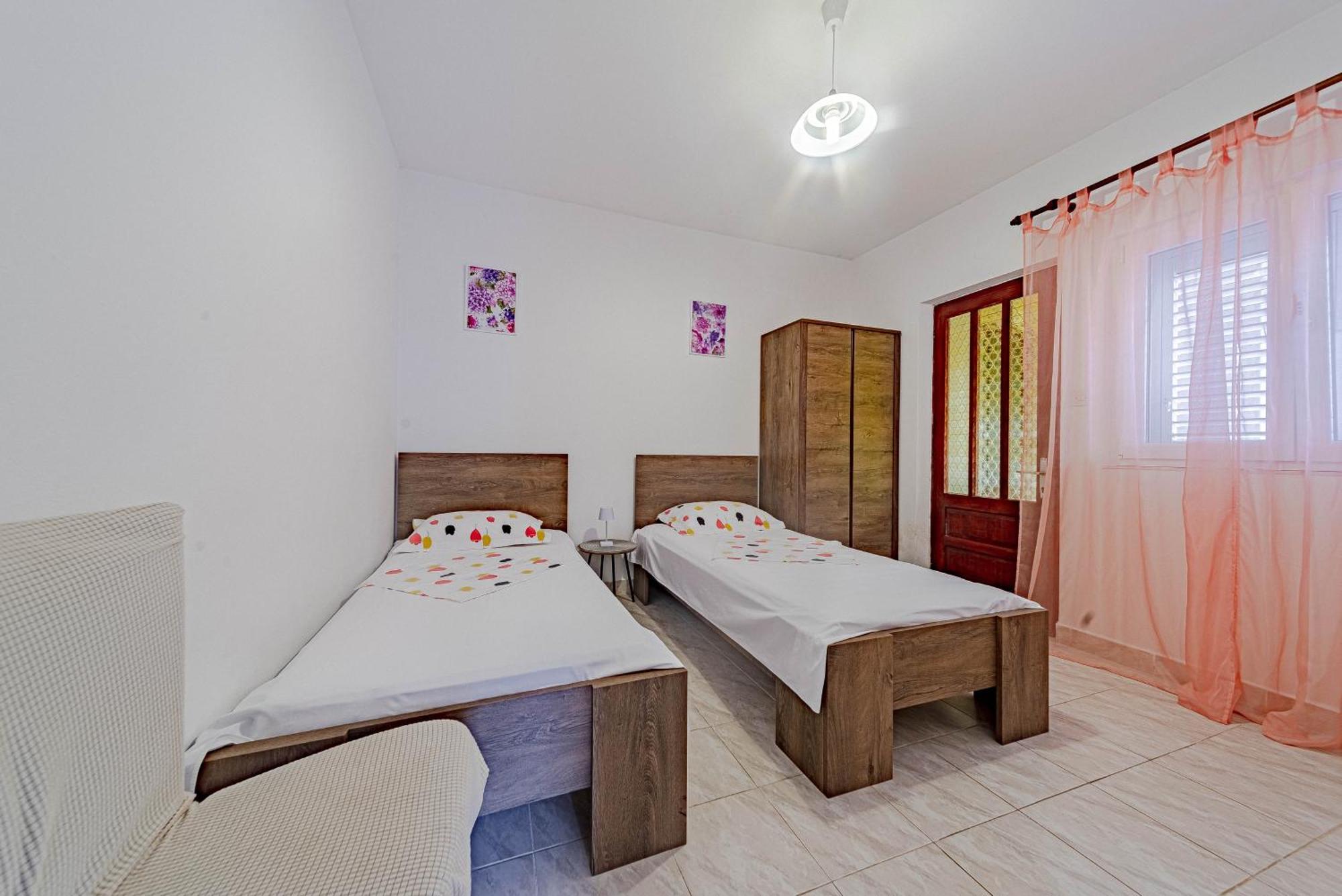 Seaside House For Families With Children Cove Rasohatica, Korcula - 4386 Lumbarda Exterior photo